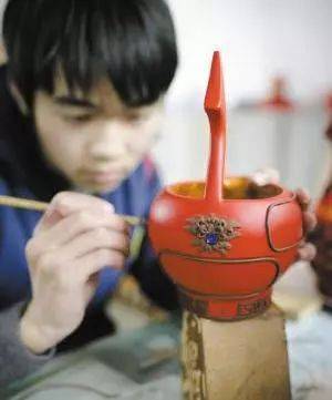 浙江木雕現(xiàn)場創(chuàng)作大賽暨第七屆浙江民間文藝 '映山紅獎(jiǎng)'(木雕)評(píng)選活動(dòng)報(bào)名啟動(dòng)